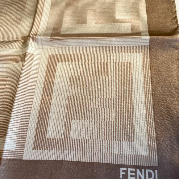 Vintage Fendi Silk Cotton Blend Scarf – Original gift box - Picture 6 of 10